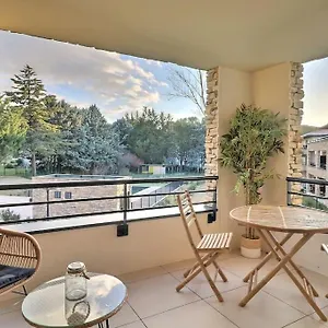  Appartement Moderne - Terrasse - Piscine - Parking